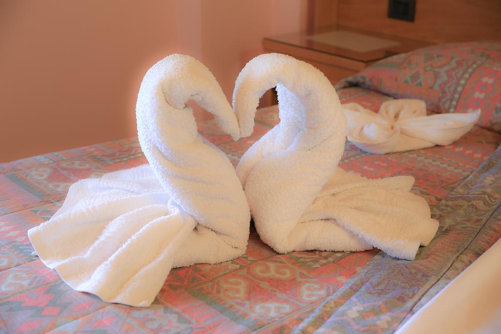 Albergo Aurora Canzolino Bagian luar foto
