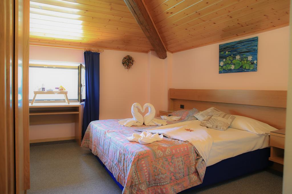Albergo Aurora Canzolino Bagian luar foto