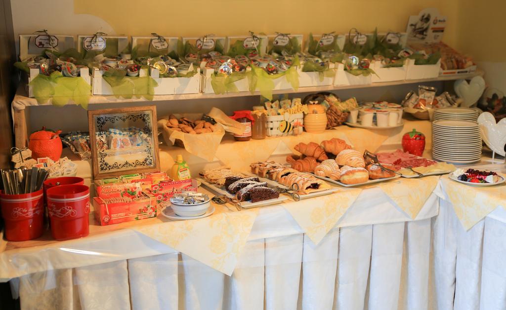 Albergo Aurora Canzolino Bagian luar foto